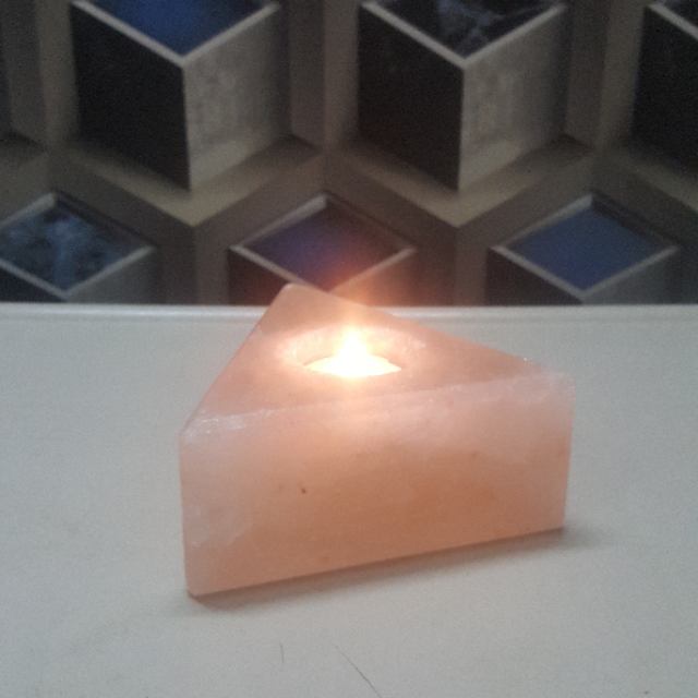 himalayan triangle candle holder with light